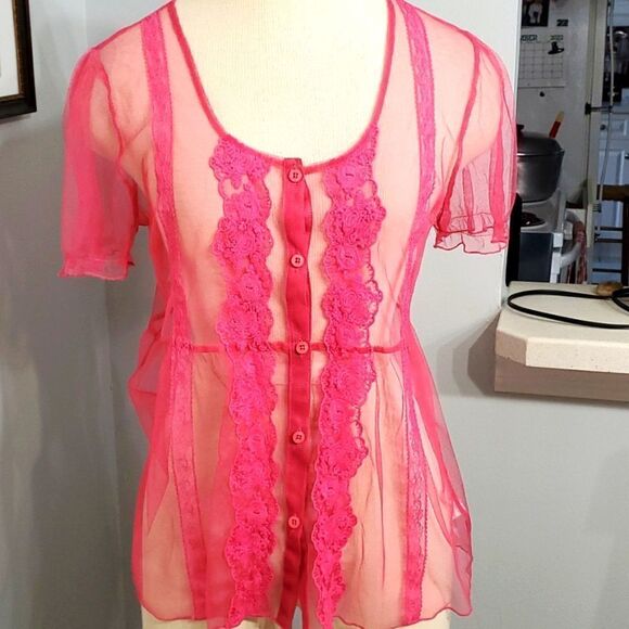 Forever 21 XXI. See through top, Beautiful shade of pink. Barbiecore Medium. - Picture 1 of 8